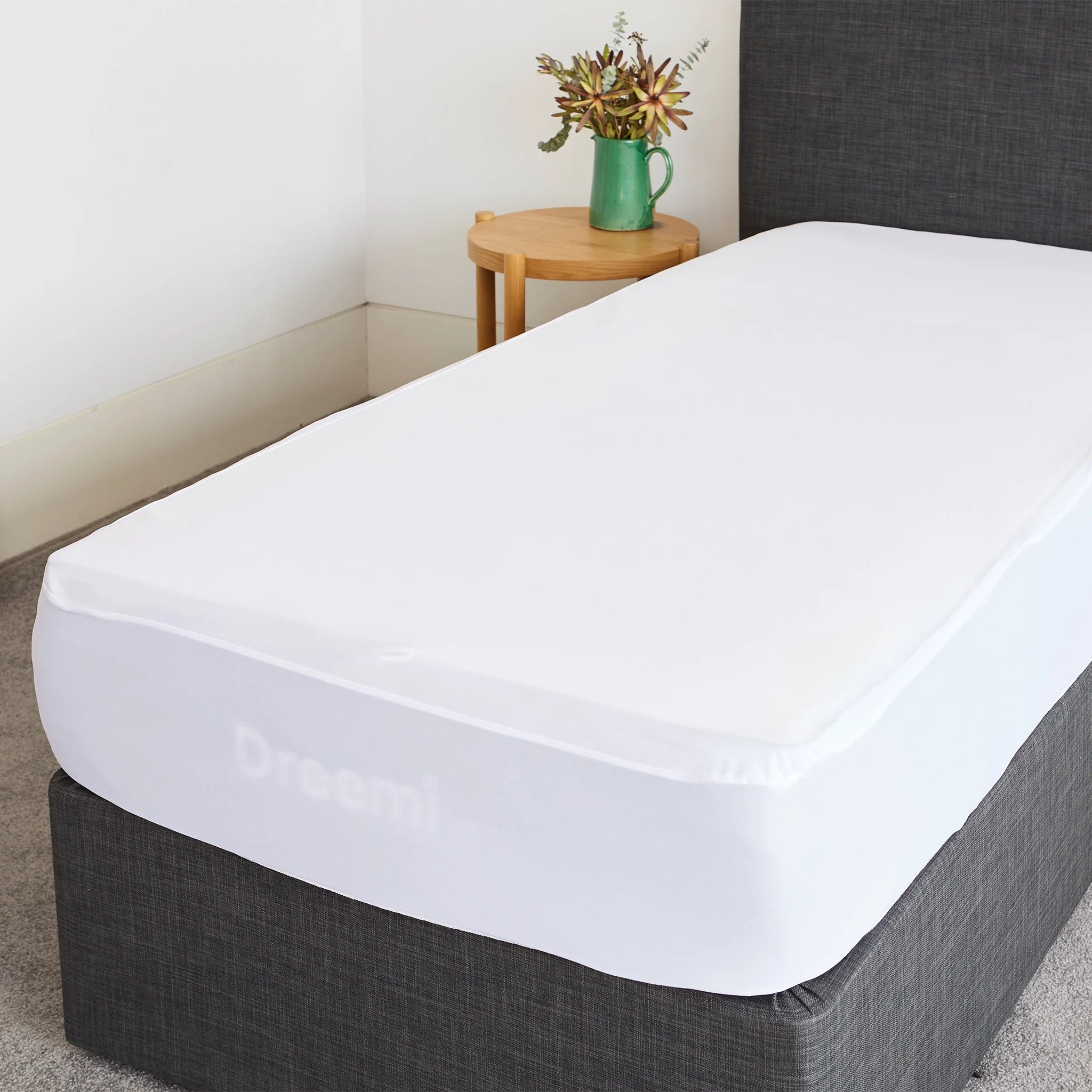 Dreemi Mattress Protector